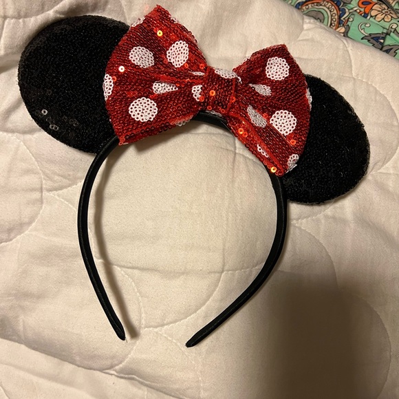 USED ONE TIME Authentic Minnie backpack with extras - Picture 8 of 8